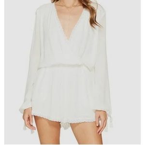 The Jetset Diaries Ivory Long-Sleeve Romper S